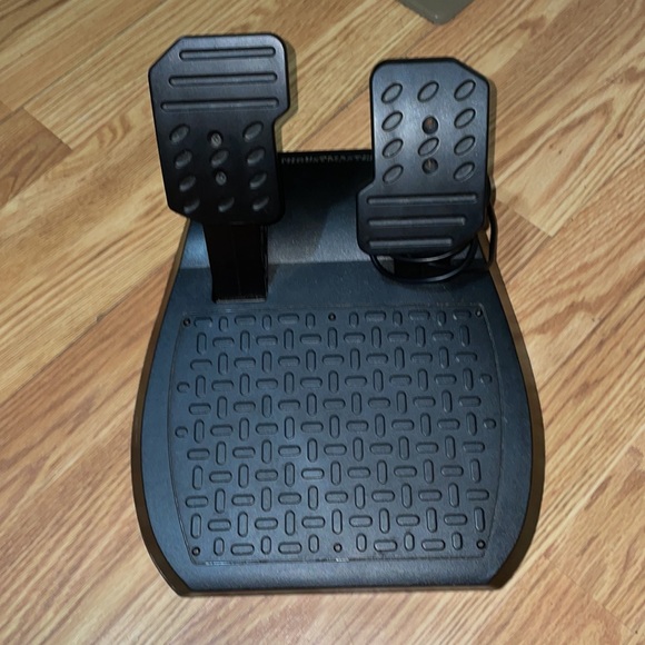 COPY - Thrustmaster Ferrari 458 Spider Racing Wheel - Picture 2 of 4